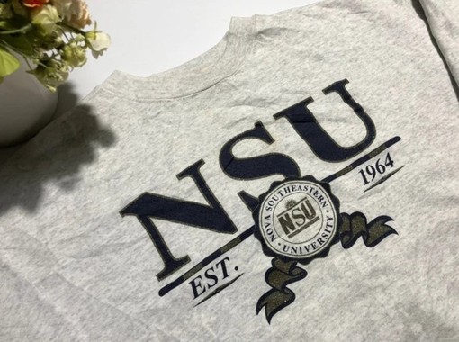 Vintage 90's Nova Southeastern University NSU Sweatshirt, American University Shirt, T-shirt, Hoodie - Image 2