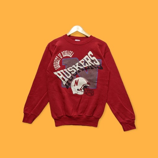 Vintage 90s University Of Nebraska Huskers Sweatshirt and Crewneck with University Of Nebraska Sweater NCAA Retro Shirt
