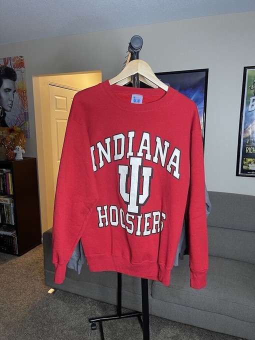 Vintage 90s University of Indiana Hoosiers Crewneck Sweatshirt Hoodies for NCAA Fans - Stay Warm in Your State
