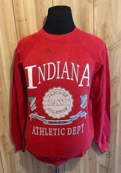 Vintage 90s University of Indiana Hoosiers Crewneck Sweatshirt for NCAA Fans - Show Your State University Pride