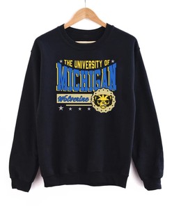 Vintage 90s University of Michigan Wolverine Sweatshirt Hoodie Shirt, Retro U of M Apparel Gift