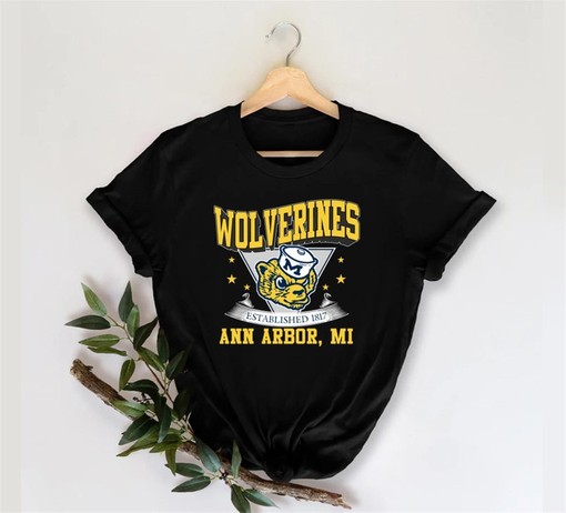 Vintage 90s University of Michigan Wolverines Crewneck Sweatshirt or Hoodie Shirt, Retro U of M Apparel T-Shirt - Image 3