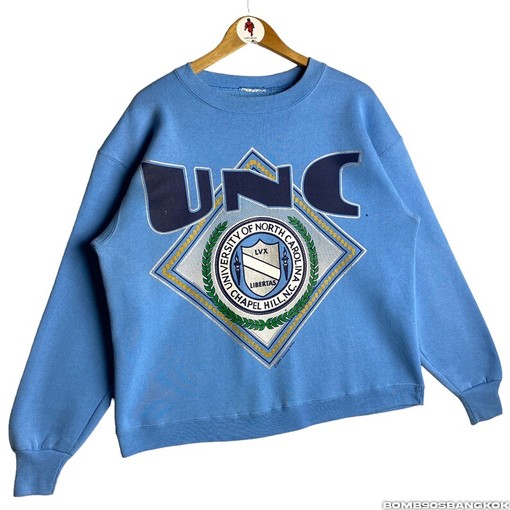Vintage 90s University of North Carolina Crewneck Sweater, Pullover Sweatshirt for UNC Fans - Image 2
