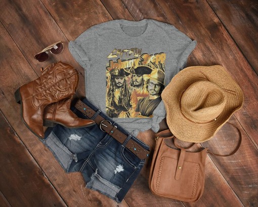 Vintage Captain Johnny Depp Pirate Shirt for Movie Fans - Image 3