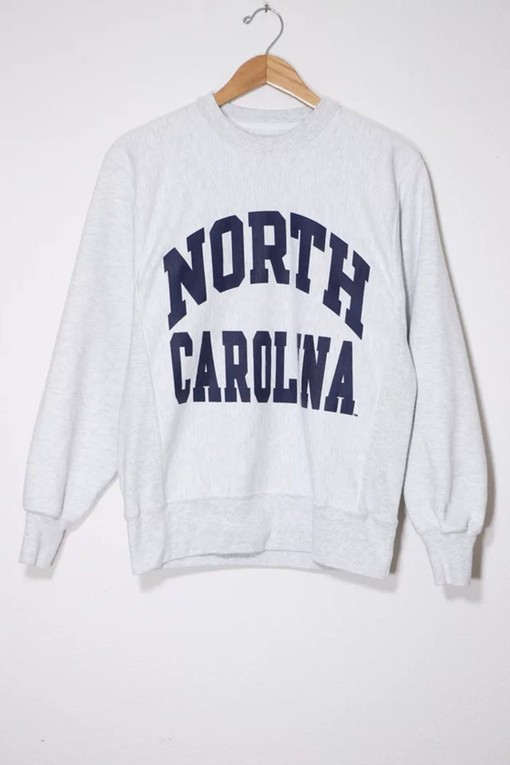 Vintage Champion University Of North Carolina Sweatshirt - Sport Shirts Unisex - Image 2