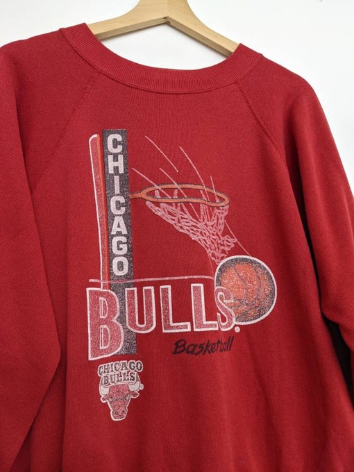 Vintage Chicago Bulls NBA Sweatshirt Hoodie Shirt - Retro Basketball Design - Image 2