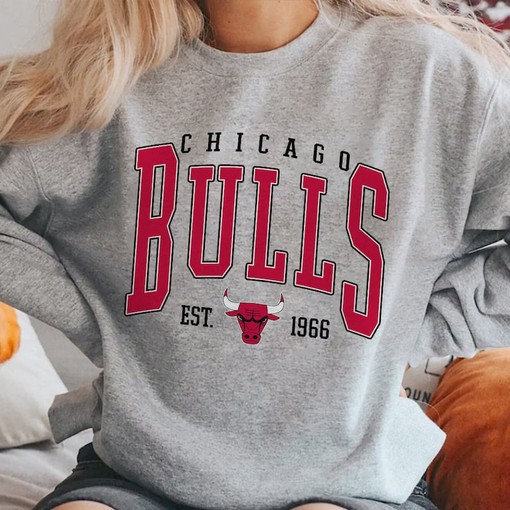 Vintage Chicago Bulls Sweatshirt Hoodie - Retro Basketball Designs