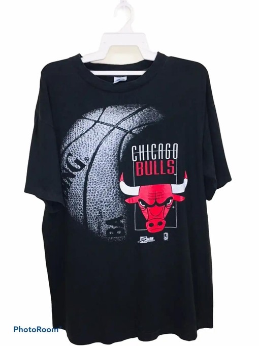 Vintage Chicago Bulls Tee, Sweatshirt, Hoodie - Retro NBA Design