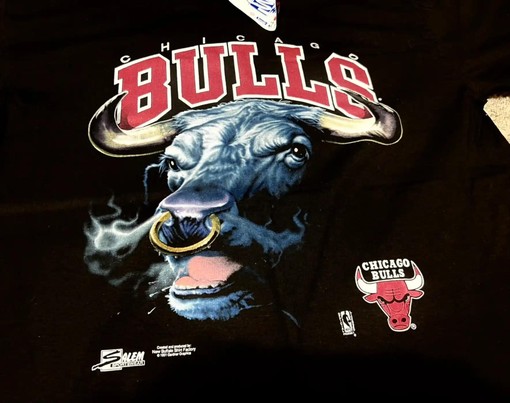 Vintage Chicago Bulls Tee, Sweatshirt, Hoodie - Retro NBA Style - Image 2