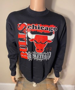 Vintage Chicago Bulls Unisex Sweatshirt Hoodie - Must-have for Fans