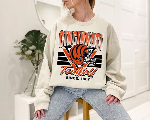 Vintage Cincinnati Football Team Sweatshirt with College Shirts and NCAA Shirts for Women