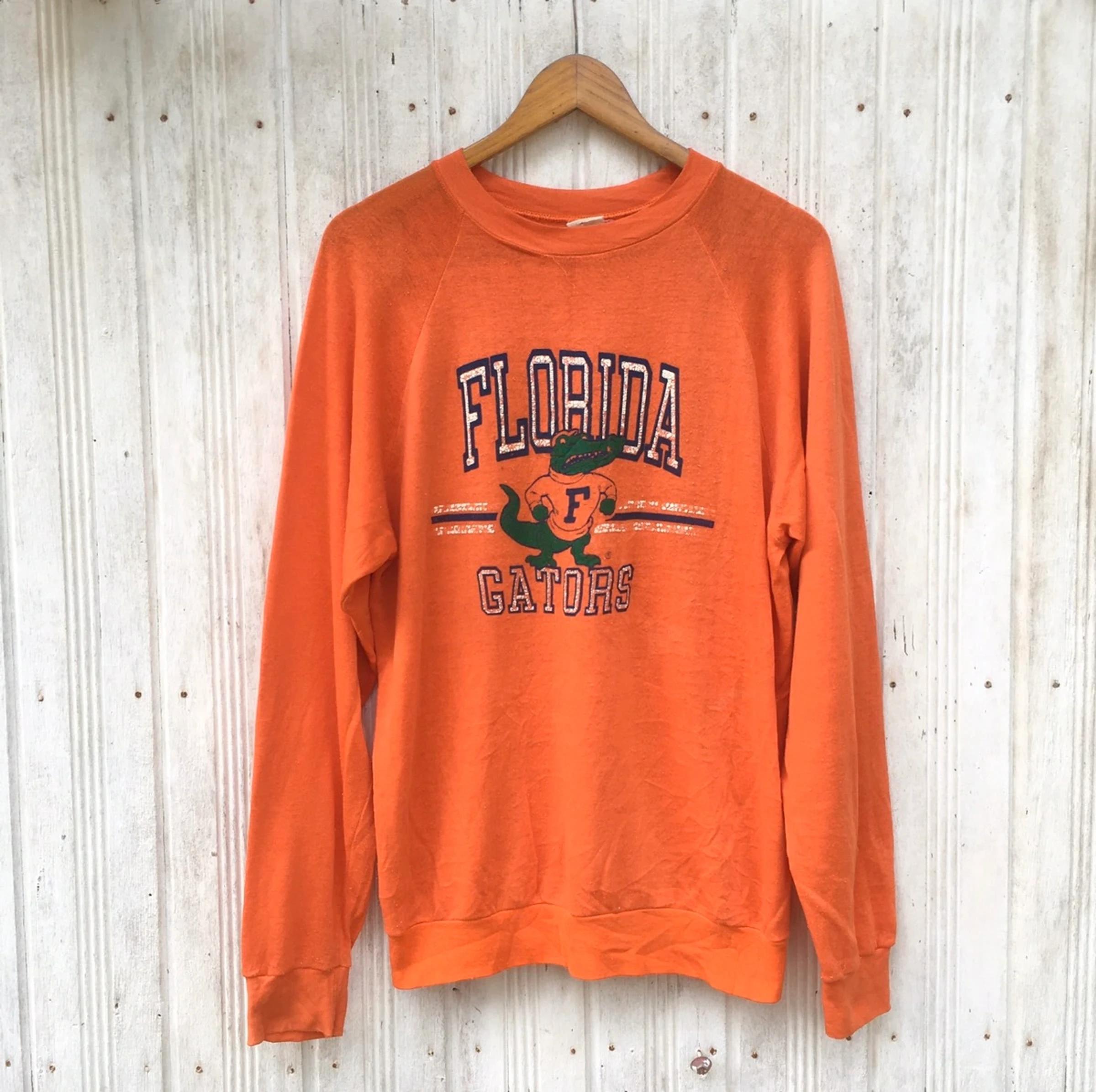 Vintage Florida Gators Apparel - Sweatshirt, T-Shirt & More - Perfect Gifts for Fans of NCAA Shirts