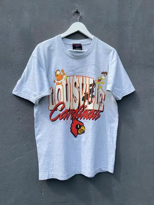 Vintage Garfield Louisville Cardinals T-Shirt - NCAA Shirts for Fans