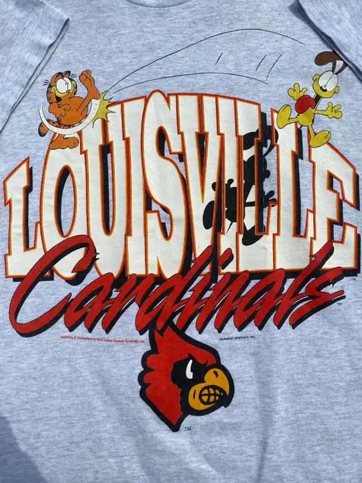 Vintage Garfield Louisville Cardinals T-Shirt - NCAA Shirts for Fans - Image 2