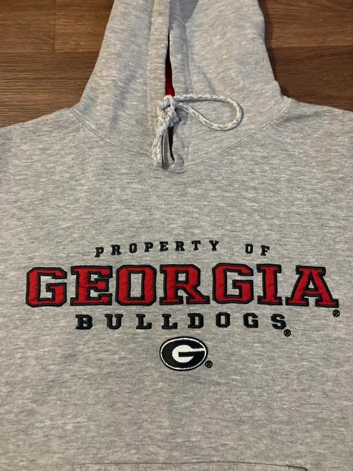 Vintage Georgia Bulldog American Football Sweatshirt - NCAA Shirts for Men and Women - Image 2