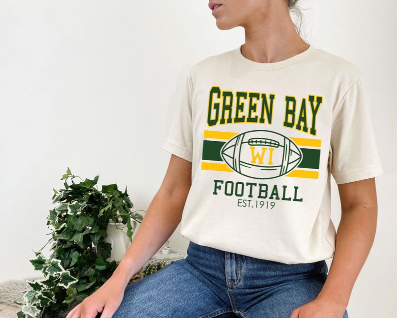 Vintage Green Bay Football Sweatshirt, Retro NFL Fans Shirt with NCAA Shirts for Men and Women - Image 4