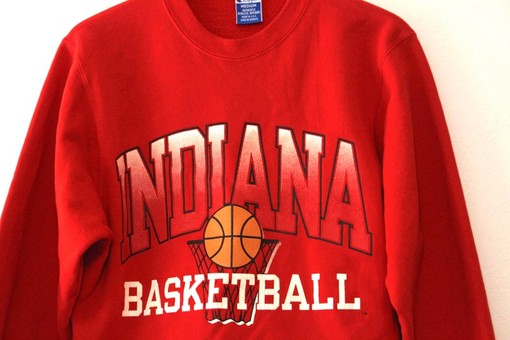 Vintage Indiana University Basketball Sweatshirt Medium for NCAA Fans - Show Your State University Pride - Image 2