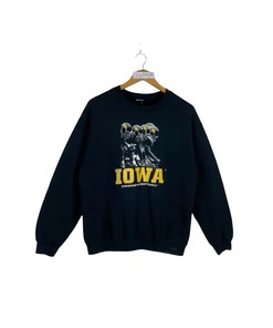 Vintage Iowa Hawkeye NCAA Football Sport Shirt Hoodie for Football Fans