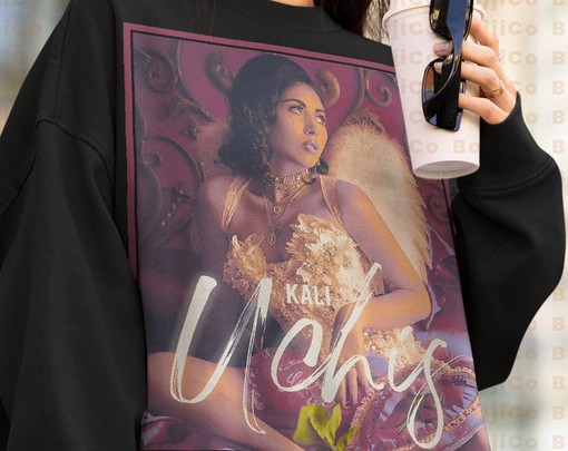 Vintage KALI UCHIS Sweatshirt, Isolation Shirt for Men, Telepatia Fan Tee, Movie Shirts - Image 4