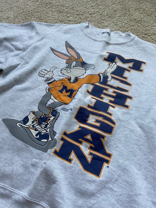 Vintage Looney Tunes Bugs Bunny University Of Michigan Crewneck Sweatshirt - NCAA Fan Gear - Image 3
