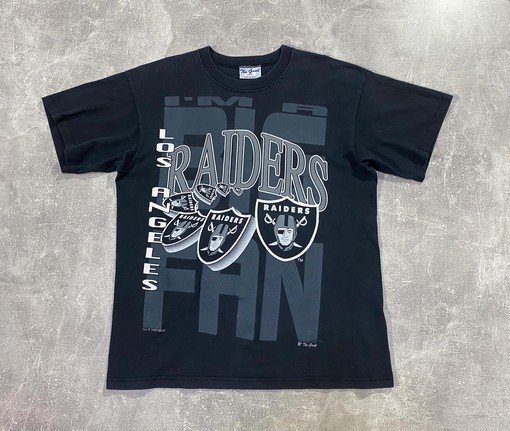 Vintage Los Angeles Raiders Sweatshirt T-shirt with Big Fan Logo - Ideal Gift for NFL Fans