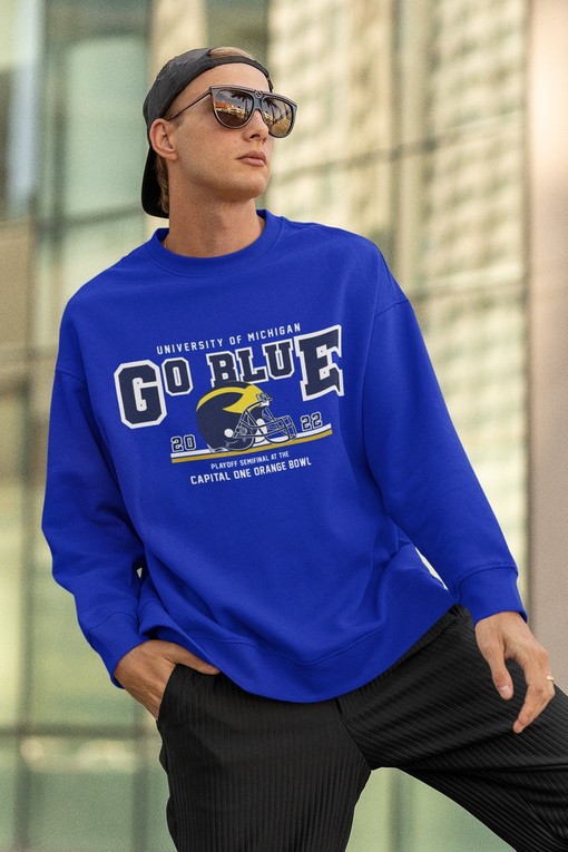 Vintage Michigan State Spartans University Football Sweatshirt, Great Gift for Fans with Retro NCAA Shirts - Image 2
