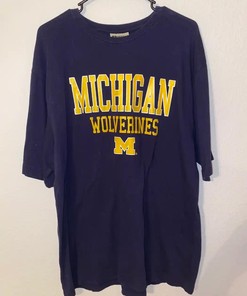 Vintage Michigan Wolverines University American Sweatshirt for NCAA Fans