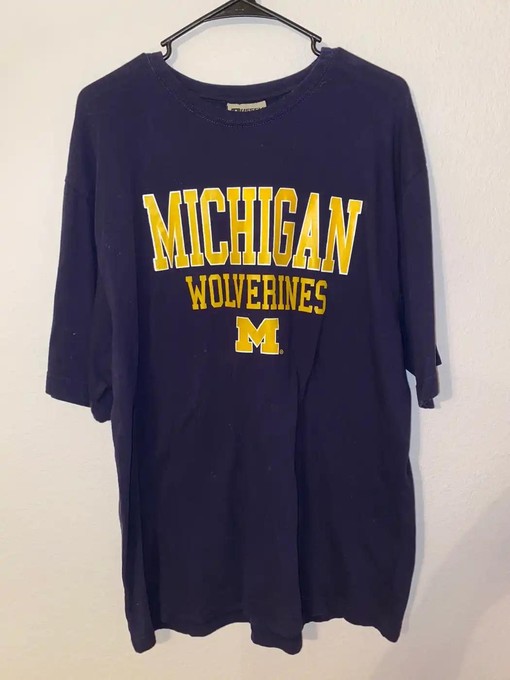 Vintage Michigan Wolverines University American Sweatshirt for NCAA Fans