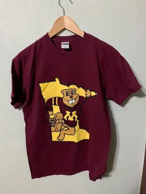 Vintage Minnesota Gopher Goldy T-Shirt for Football Fans