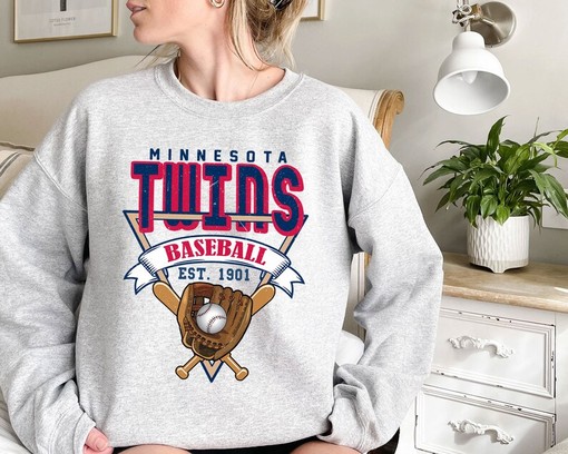 Vintage Minnesota MLB Baseball Fan Shirt - Image 2