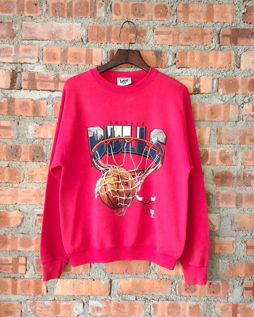 Vintage NBA Chicago Bulls Unisex Sweatshirt Hoodie Shirt - Retro NBA Style
