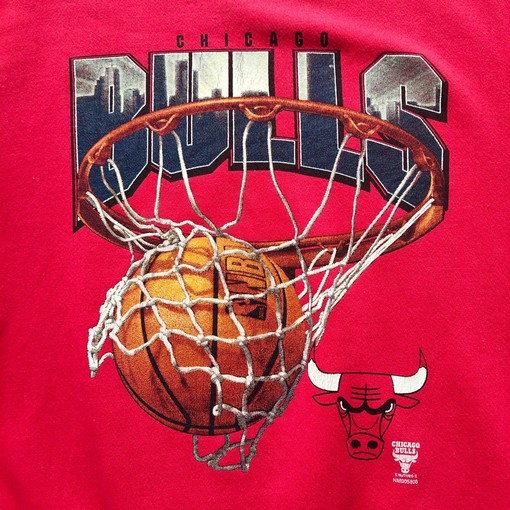 Vintage NBA Chicago Bulls Unisex Sweatshirt Hoodie Shirt - Retro NBA Style - Image 2