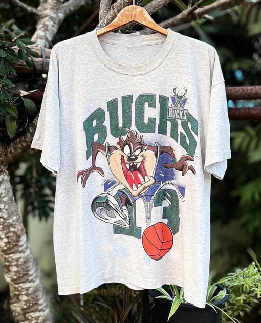 Vintage NBA Milwaukee Bucks Taz Looney Tunes T-Shirt Sweatshirt Hoodie - Unisex Shirt for NBA Fans
