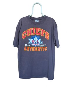 Vintage NCAA Kansas City Chiefs Single Stitch Sweatshirt T-shirt - Ideal Gift for NFL Fans