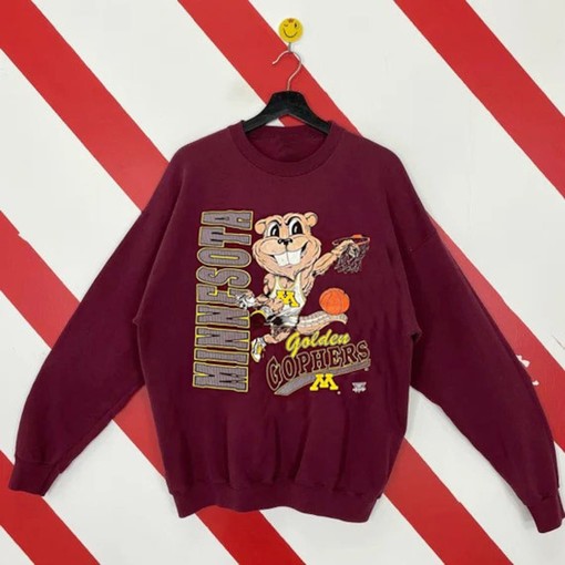 Vintage NCAA Minnesota Golden Gophers Mascot Sweatshirt - Unisex Sweater Hoodie for Football/Basketball Fans
