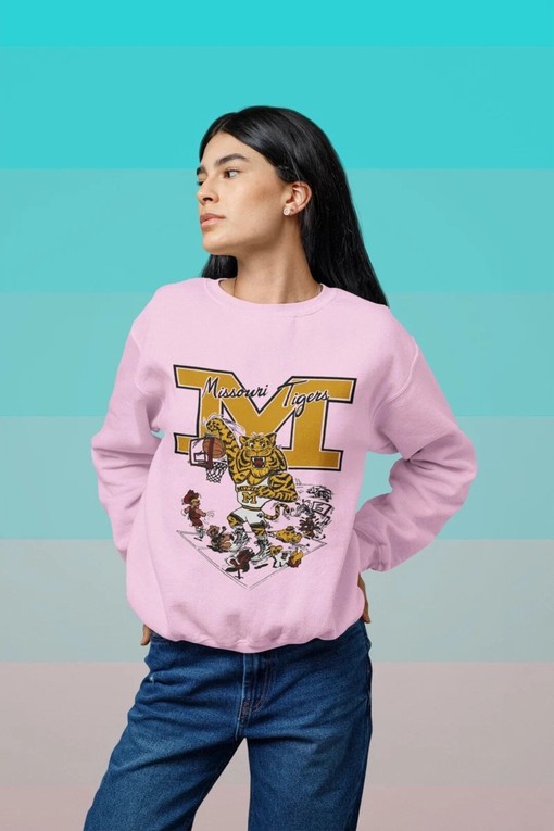 Vintage NCAA Missouri Tigers Mascot Logo Shirt for Unisex Fan