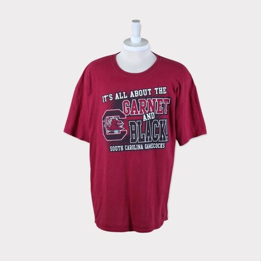 Vintage NCAA South Carolina Gamecocks Mascot Sweatshirt and NCAA Shirt for Men and Women