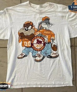Vintage NCAA Tennessee Volunteers Looney Tunes T-Shirt - NCAA Unisex Shirt for Tennessee Volunteers Fan