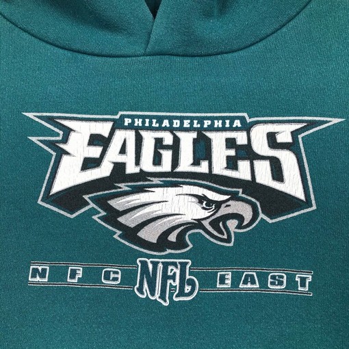 Vintage NFL Philadelphia Eagles Pullover Hoodie - Classic Design for NFL Fans - Image 2