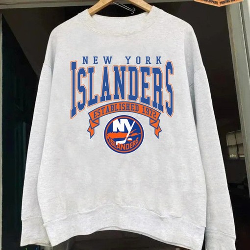 Vintage NHL New York Islanders Logo Sweatshirt and Hockey Unisex Shirt Sweater Hoodie for Fans of Sport Shirts - Image 2