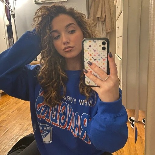 Vintage NHL New York Rangers Logo Sweatshirt - Unisex Hockey Shirt - Image 2