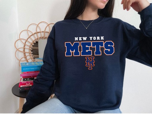Vintage New York Mets Logo Sweatshirt - Unisex Baseball Champions Apparel Hoodie - Image 2