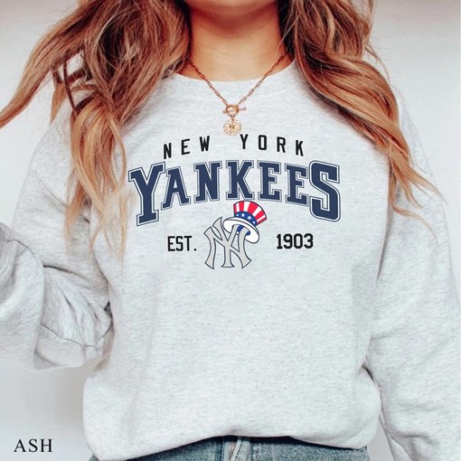 Vintage New York Yankees EST 1903 Sweatshirt - Unisex World Series Baseball Apparel Hoodie for Fans - Image 2
