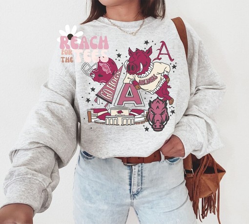 Vintage Oversized Arkansas Razorbacks Sweatshirt - NCAA Shirts for Women, American University Shirt