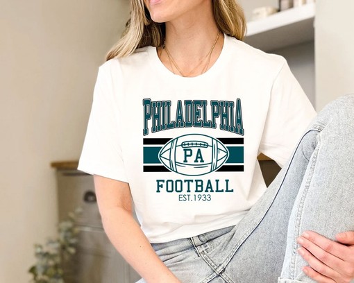 Vintage Philadelphia Football Sweatshirt - Classic Retro Design for NFL Fans - Image 3