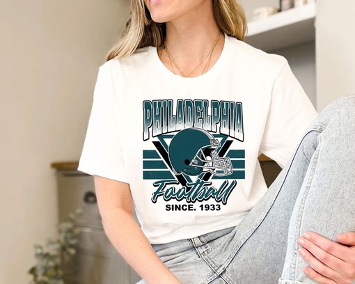 Vintage Philadelphia Football Team Sweatshirt - Iconic Retro Design for NFL Fans - Image 3