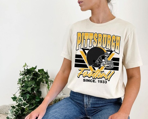 Vintage Pittsburgh Football Team Sweatshirt - Retro NFL Shirt for Fans - Image 4