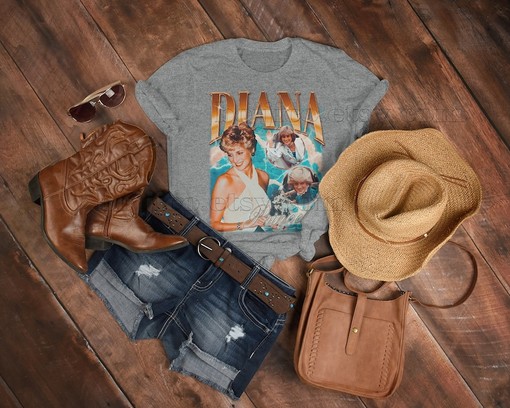 Vintage Princess Diana Retro Tee - Classic Fan Shirt with British Royalty Quote - Image 3