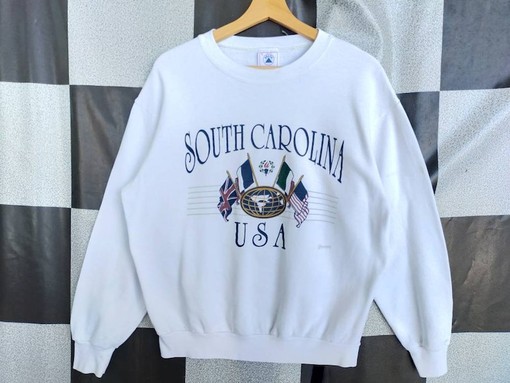 Vintage South Carolina USA Crewneck Sweatshirt, Hoodie & Pullover Ideal for NCAA Fans
