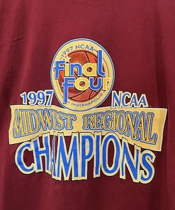 Vintage Starter 90s Minnesota Gophers T-shirt USA for Football Fans